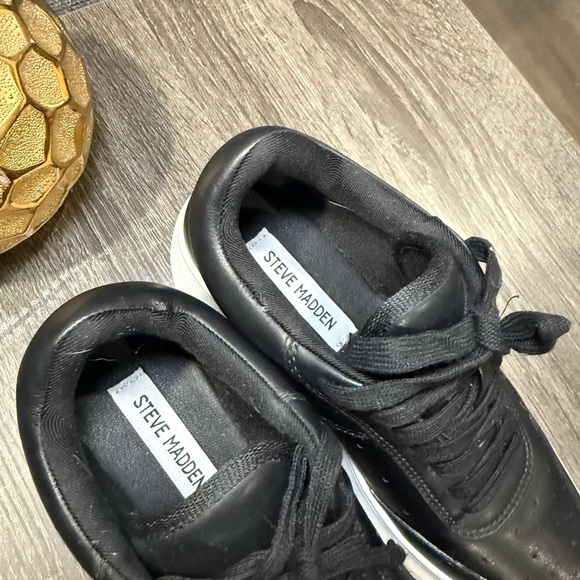 Steve Madden Black and White Platform Sneakers - Picture 14 of 14